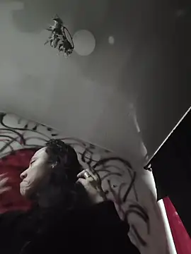 Snapshot of CharlotteKravizz chatting on 02-21-26, 08:43 CharlotteKravizz online show from 02-21-26, 08:43