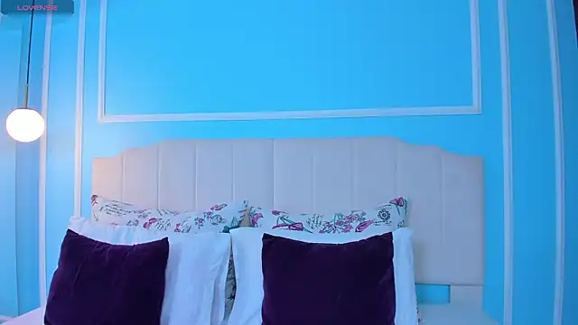 Snapshot of ashley_foox chatting on 02-11-26, 03:00 ashley foox online show from 02-11-26, 03:00