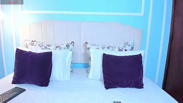 Snapshot of ashley_foox chatting on 02-28-26, 03:07 ashley foox online show from 02-28-26, 03:07