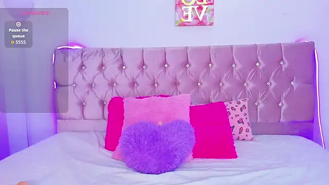 Snapshot of Black_Tara chatting on 02-20-26, 01:57 Black Tara online show from 02-20-26, 01:57