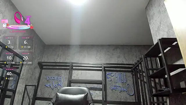 Snapshot of MiistressBlu chatting on 02-14-26, 01:30 MiistressBlu online show from 02-14-26, 01:30