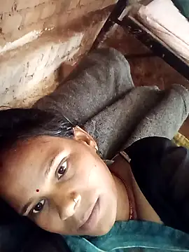 Snapshot of Hot_ree64 chatting on 02-19-26, 05:14 Hot ree64 online show from 02-19-26, 05:14