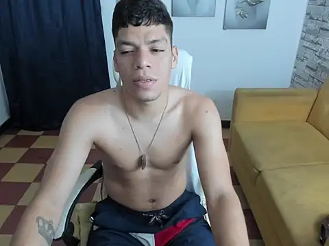 Snapshot of Andres_sant_ chatting on 02-24-26, 01:58 Andres sant online show from 02-24-26, 01:58