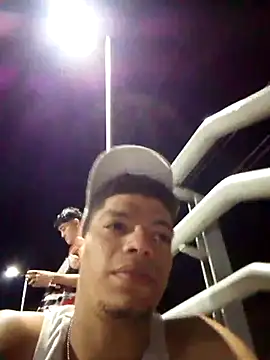 Snapshot of Andres_sant_ chatting on 04-11-26, 02:38 Andres sant online show from 04-11-26, 02:38