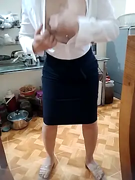 Snapshot of LiilyZi chatting on 02-27-26, 11:27 LiilyZi online show from 02-27-26, 11:27