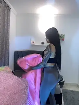 Snapshot of MEDUSA_EF chatting on 02-12-26, 12:33 MEDUSA EF online show from 02-12-26, 12:33