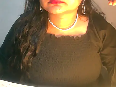 Snapshot of Saniya_K2 chatting on 02-10-26, 03:27 Saniya K2 online show from 02-10-26, 03:27