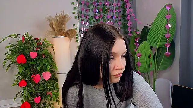 Snapshot of RoxannRunk chatting on 02-17-26, 06:10 RoxannRunk online show from 02-17-26, 06:10