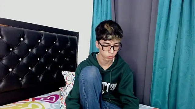 Snapshot of gabriel_x18 chatting on 03-02-26, 05:08 gabriel x18 online show from 03-02-26, 05:08