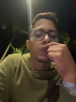 Snapshot of Gael_Velaryx chatting on 02-20-26, 03:36 Gael Velaryx online show from 02-20-26, 03:36