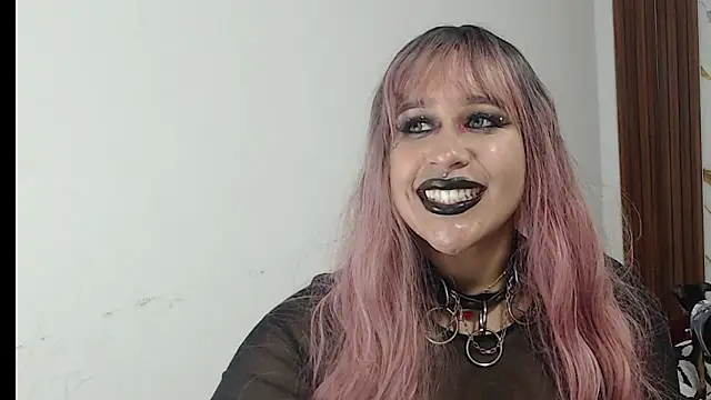 Snapshot of valen_ros chatting on 03-01-26, 11:40 valen ros online show from 03-01-26, 11:40