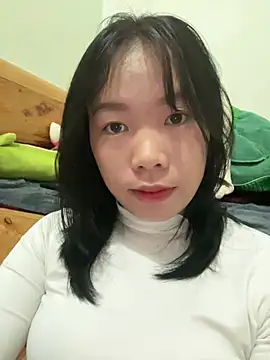 Snapshot of DoliceGirl2k chatting on 02-05-26, 03:33 DoliceGirl2k online show from 02-05-26, 03:33