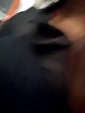 Snapshot of Sweet-runi chatting on 03-06-26, 03:03 Sweet-runi online show from 03-06-26, 03:03