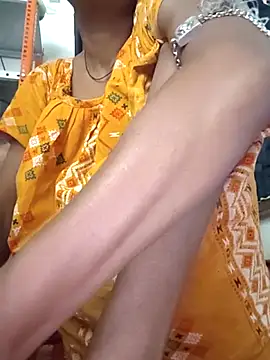 Snapshot of Sweet-runi chatting on 04-01-26, 11:00 Sweet-runi online show from 04-01-26, 11:00