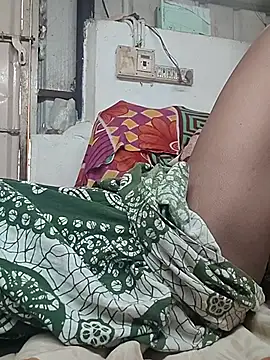 Snapshot of Sweet-runi chatting on 04-05-26, 07:05 Sweet-runi online show from 04-05-26, 07:05