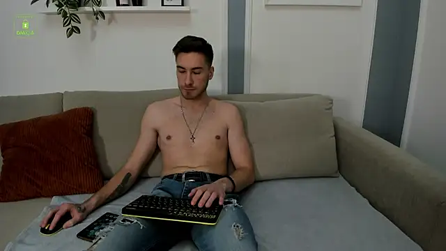 Snapshot of Harvey_Wiliams chatting on 02-18-26, 06:42 Harvey Wiliams online show from 02-18-26, 06:42