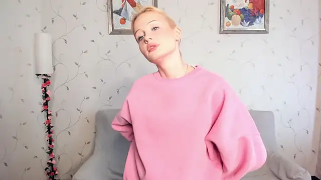 LolaStusse online show from 02-15-26, 08:13