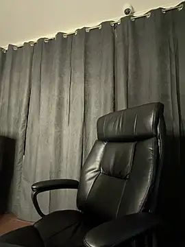 Snapshot of AmalliaJade chatting on 02-27-26, 03:45 AmalliaJade online show from 02-27-26, 03:45