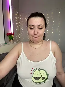 Snapshot of lipsi_vikki chatting on 02-13-26, 08:10 lipsi vikki online show from 02-13-26, 08:10