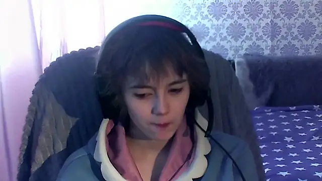 Snapshot of Angels_corner chatting on 02-13-26, 06:09 Angels corner online show from 02-13-26, 06:09