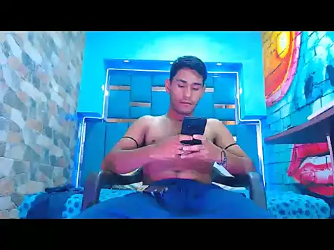 Snapshot of warmNoah chatting on 02-20-26, 03:03 warmNoah online show from 02-20-26, 03:03