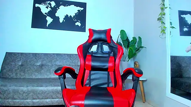 Snapshot of Alessrose chatting on 02-14-26, 08:16 Alessrose online show from 02-14-26, 08:16