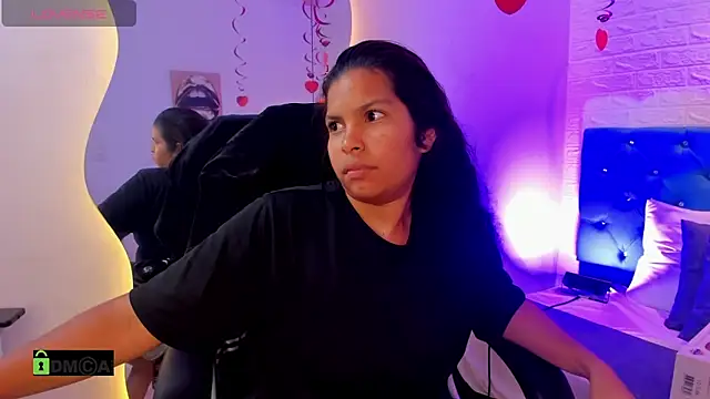 Snapshot of Dulcecooper1 chatting on 02-15-26, 08:27 Dulcecooper1 online show from 02-15-26, 08:27