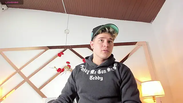 Snapshot of rayan_linxx chatting on 02-14-26, 07:54 rayan linxx online show from 02-14-26, 07:54