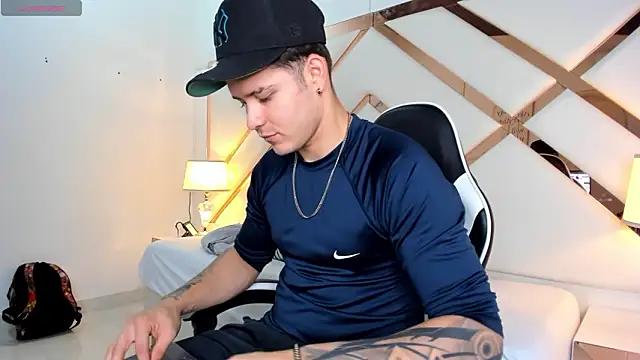 Snapshot of rayan_linxx chatting on 02-19-26, 06:59 rayan linxx online show from 02-19-26, 06:59