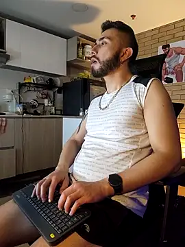 Snapshot of dave_wolf7 chatting on 02-12-26, 12:16 dave wolf7 online show from 02-12-26, 12:16