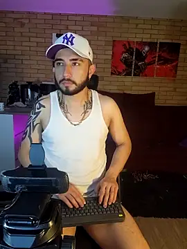 Snapshot of dave_wolf7 chatting on 02-18-26, 12:23 dave wolf7 online show from 02-18-26, 12:23