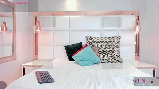 Snapshot of Sebastian_Collins_ chatting on 03-02-26, 09:32 Sebastian Collins online show from 03-02-26, 09:32