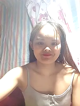 Snapshot of Luminana chatting on 02-16-26, 02:40 Luminana online show from 02-16-26, 02:40