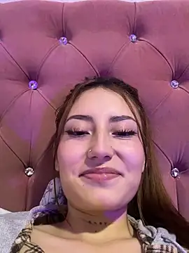 Snapshot of Lis_peach chatting on 03-02-26, 04:47 Lis peach online show from 03-02-26, 04:47