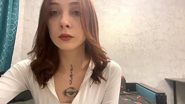 Snapshot of JulissaJoly chatting on 02-17-26, 01:18 JulissaJoly online show from 02-17-26, 01:18