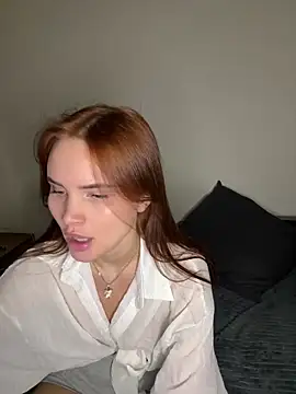 Emma Songae online show from 02-27-26, 05:35