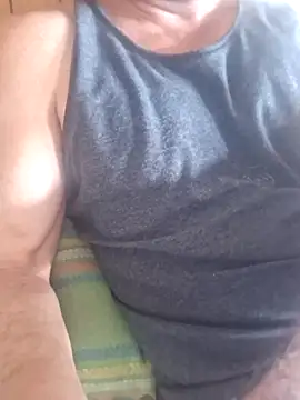 Snapshot of RocoGrueso chatting on 02-06-26, 11:35 RocoGrueso online show from 02-06-26, 11:35