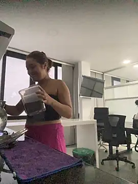 Emily Harpeer online show from 02-22-26, 11:31