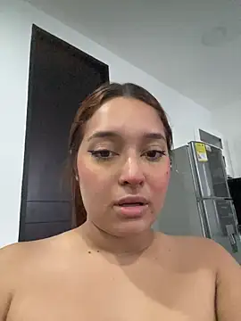 Snapshot of Emily_Harpeer chatting on 03-06-26, 11:39 Emily Harpeer online show from 03-06-26, 11:39