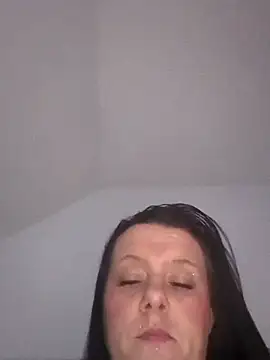 louisa36 online show from 02-08-26, 09:51