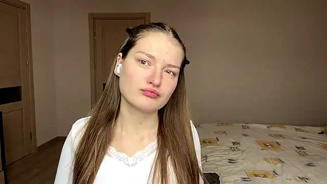 Snapshot of Milayouknow chatting on 02-13-26, 07:59 Milayouknow online show from 02-13-26, 07:59