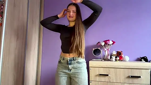 Snapshot of Milayouknow chatting on 02-27-26, 06:13 Milayouknow online show from 02-27-26, 06:13