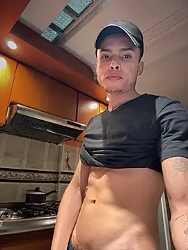 Snapshot of Eros_lee chatting on 02-16-26, 09:11 Eros lee online show from 02-16-26, 09:11