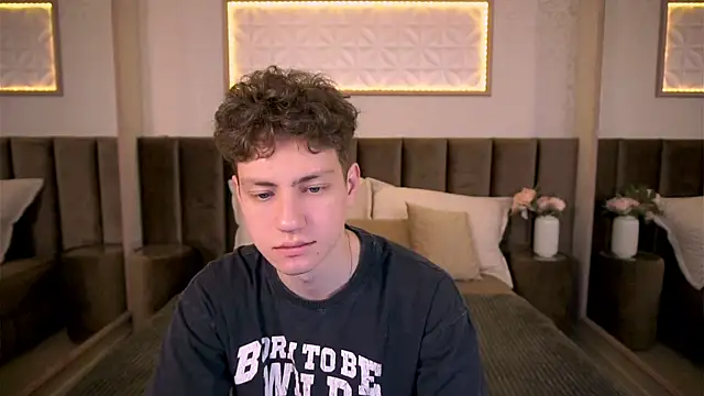 Snapshot of StefanBev chatting on 02-13-26, 07:32 StefanBev online show from 02-13-26, 07:32