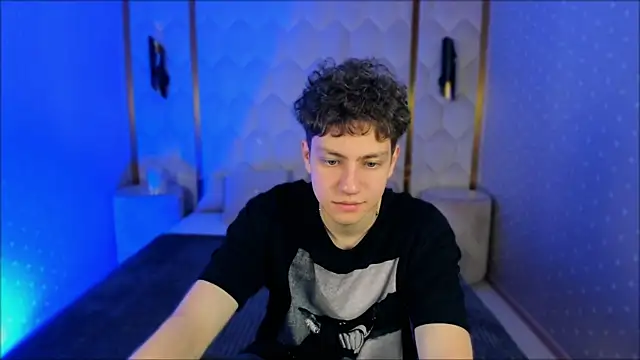 Snapshot of StefanBev chatting on 02-16-26, 07:43 StefanBev online show from 02-16-26, 07:43