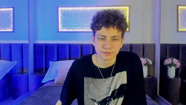 Snapshot of StefanBev chatting on 02-28-26, 08:32 StefanBev online show from 02-28-26, 08:32