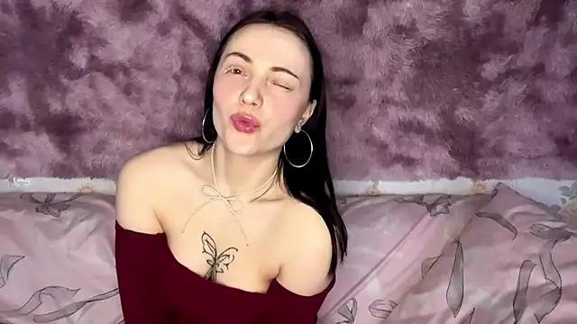 Snapshot of Mona_Fox chatting on 02-21-26, 06:03 Mona Fox online show from 02-21-26, 06:03