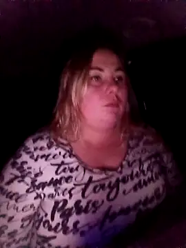 Snapshot of Mommy-girl-Lola chatting on 02-19-26, 06:15 Mommy-girl-Lola online show from 02-19-26, 06:15