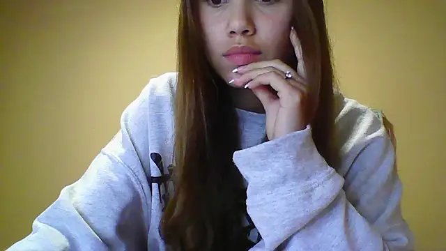 Snapshot of Maf_Girl chatting on 02-17-26, 12:07 Maf Girl online show from 02-17-26, 12:07