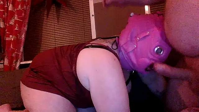 Snapshot of plussizeslut chatting on 02-06-26, 11:19 plussizeslut online show from 02-06-26, 11:19